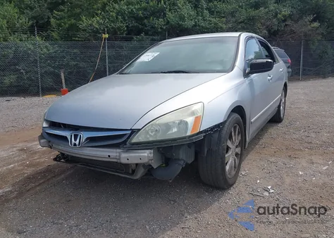 2007 Honda Accord 3.0 Se from USA, damaged, VIN 1HGCM66467A076746